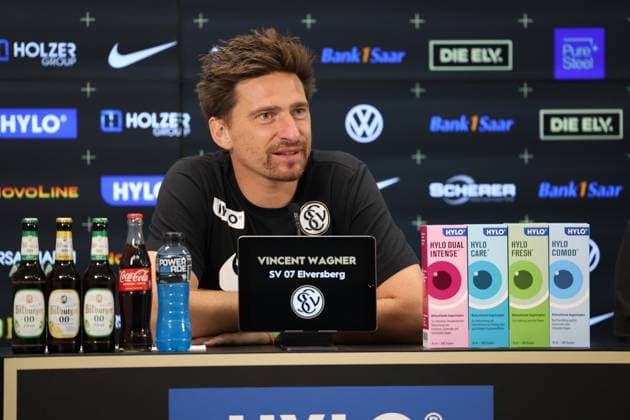 27 09 2025, Football, Men, 2 Bundesliga, Season 2025 2026, SV 07 Elversberg Holstein Kiel, Coach Vincent Wagner SV 07 Elversberg Elversberg Ursapharm Arena an der Kaiserlinde Saarland Germany DEU Copyright: xSebastianxBachx