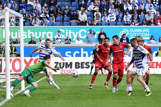 Soccer 3 Liga 8 Matchday MSV Duisburg FC Ingolstadt 04 on 27 09 2025 at Schauinsland Reisen Arena in Duisburg Goal for 2 1 by Steffen Meuer Duisburg DFB regulations prohibit any use of photographs as image sequences and or quasi video xRx