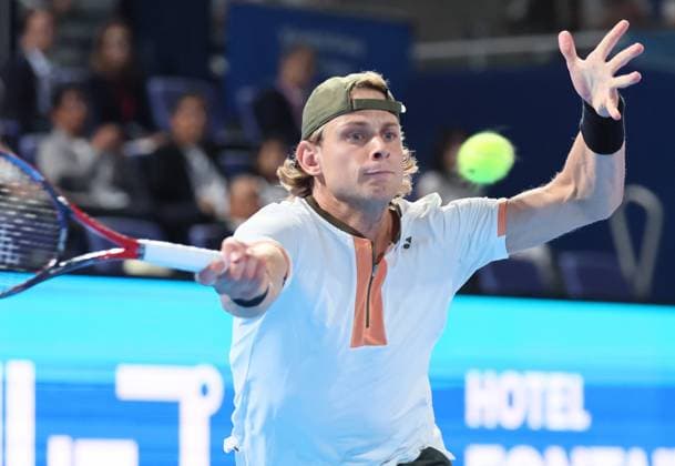 September 27, 2025, Tokyo, Japan - Zizou Bergs of Belgium returns the ball against Carlos Alcaraz of Spain during a second round match of the Japan Open Tennis tournament in Tokyo on Saturday, September 27, 2025. Alcaraz defeated Bergs 6-4, 6-3. (photo by Yoshio Tsunoda AFLO) Noxthirdxpartyxsales  aflo_304949846