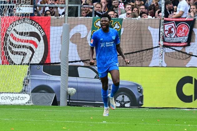 Soccer I Men I 1 Bundesliga l FC St Pauli Bayer 04 Leverkusen I 05 Matchday I Season 2025 2026 I St Pauli I 27 09 2025 I Bayer 04 Leverkusen Goal celebration to 1 0 Goalscorer is Tapsoba Edmond Bayer04Leverkusen , Sportplatz Millerntor Stadion, St Pauli Hamburg Germany