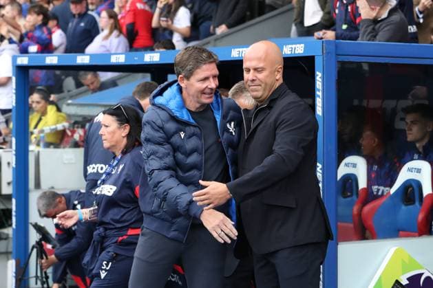 27th September 2025; Selhurst Park, Selhurst, London, England; Premier League Football, Crystal Palace versus Liverpool; Pre-match managers handshakes between Crystal Palace manager Oliver Glasner and Liverpool manager Arne Slot  KatiexChan