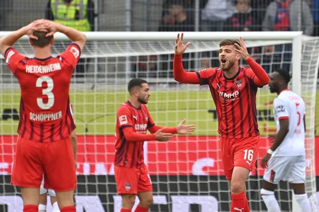 re Julian NIEHUES Heidenheim , Disappointment,frustration,disappointed,frustrated,dejected, Soccer 1 Bundesliga Season 2025 2026, Matchday 5, Matchday 05 1 FC Heidenheim FC Augsburg on 27 09 2025, VOITH ARENA