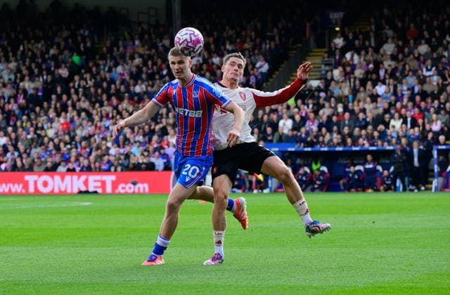 Crystal Palace v Liverpool, London, UK - 27 Sep 2025 Adam Wharton of Crystal Palace and Florian Wirtz of Liverpool during the Premier League match between Crystal Palace and Liverpool at Selhurst Park, London on 27 September 2025 ( London Selhurst Park London England Copyright: xAlanxStanford PPAUKx PPA-218786