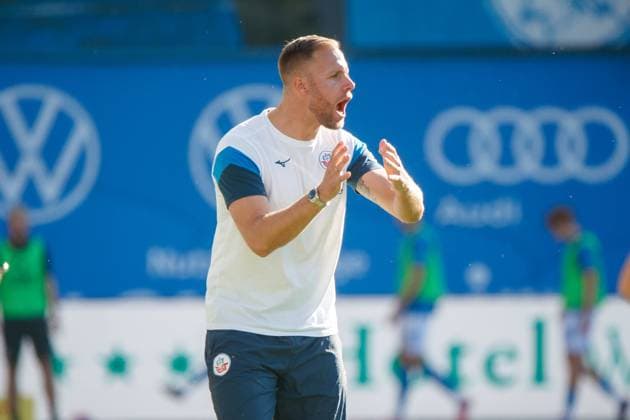 Coach Daniel Brinkmann Rostock is disappointed, angry, frustrated, pissed GER, FC Hansa Rostock vs TSV Havelse, Football, Men, 3 Liga, 08 Matchday, Season 2025 2026, 27 09 2025 Rostock Ostseestadion Mecklenburg Vorpommern Germany