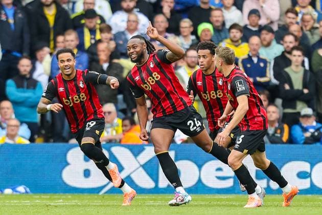 Leeds United FC v AFC Bournemouth, Premier League Antoine Semenyo Of Bournemouth scores a GOAL 0-1 and celebrates during the Leeds United FC v AFC Bournemouth English Premier League match at Elland Road, Leeds, England, United Kingdom on 27 September 2025 Credit: Lee Keuneke Every Second Media Editorial use only. All images are copyright Every Second Media Limited. No images may be reproduced without prior permission. All rights reserved. Premier League and Football League images are subject to licensing agreements with Football DataCo Limited. see https: www.football-dataco.com Copyright: xIMAGO EveryxSecondxMediax ESM-1602-0042 LeexKeunekex xEveryxSecondxMediax