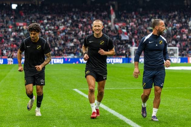 AMSTERDAM , 27-09-2025 , Johan Cruyff ArenA , season 2025 2026 , Dutch Eredivisie football . Match between Ajax and NAC Breda , Picture shows NAC Breda player Lewis Holtby (center) during the warming up. Ajax - NAC  x31220730x Copyright: