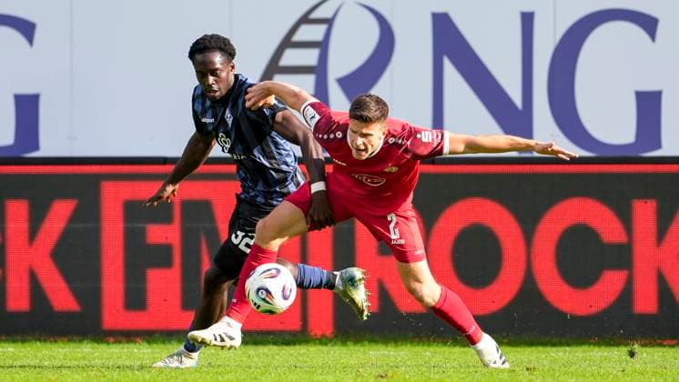 Football, 3rd division, SV Waldhof Mannheim - Rot-Weiss Essen