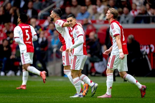 AFC Ajax Amsterdam midfielder Oscar Gloukh scores the 1-0 and celebrating the goal during the match AFC Ajax Amsterdam vs NAC Breda at the Johan Cruijff ArenA for the Dutch Vriendenloterij Eredivisie season 2025-2026 in AMSTERDAM, Netherlands on 27 september 2025, (photo by Marcel van Dorst EYE4images DeFodi Images) AFC Ajax Amsterdam midfielder Oscar Gloukh scores the 1 0 and celebrating the goal during the match AFC Ajax Amsterdam vs NAC Breda at the Johan Cruijff ArenA for the Dutch Vriendenloterij Eredivisie season 2025 2026 in AMSTERDAM, Netherlands on 27 september 2025, photo by Marcel van Dorst EYE4images DeFodi Images