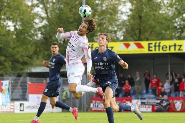 Regionalliga West SC Wiedenbrück Rot Weiß Oberhausen FOR EDITORIAL PURPOSES ONLY EDITORIAL USE ONLY p Christopher Schepp, Joschka Kroll SC Wiedenbrück RWO Place Wiedenbrück, Jahnstadion Date 27 09 2025 Germany NRW Wiedenbrück Copyright MichaxKorb Copyright: MichaxKorb doc82kphs3d9d55exm25wz ,EDITORIAL USE ONLY Copyright: MichaxKorb