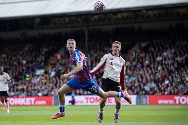 Adam Wharton of Crystal Palace and Florian Wirtz of Liverpool Crystal Palace v Liverpool, Premier League, Football, Selhurst Park, London, UK - 27 Sep 2025London Selhurst Park United Kingdom EDITORIAL USE ONLY No use with unauthorised audio, video, data, fixture lists, club league logos or live services. Online in-match use limited to 120 images, no video emulation. No use in betting, games or single club league player publications.  Copyright: xIanxTuttle Shutterstockx 15503911al