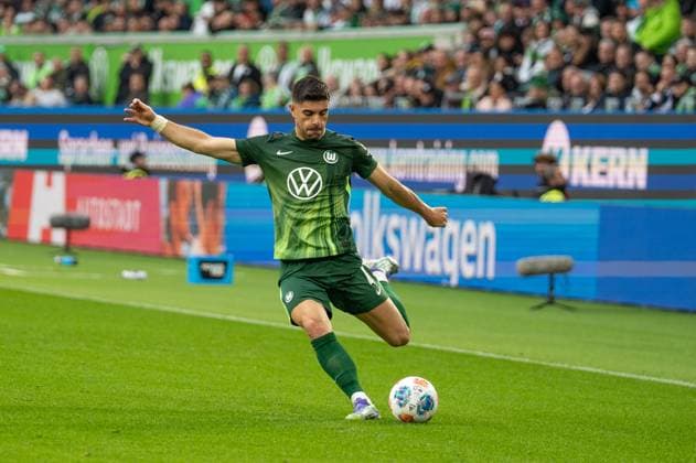 Germany Soccer 1 Bundesliga, Matchday 6 2025 2026, VfL Wolfsburg RB Leipzig on 27 09 2025 in Wolfsburg Volkswagen Arena Konstantinos Koulierakis VfL Wolfsburg 4 Copyright: xSvenxHeidmannx