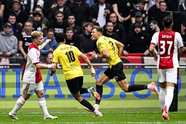 AMSTERDAM - Sydney van Hooijdonk of NAC Breda celebrates the 1-1 draw during the Dutch Eredivisie match between AFC Ajax and NAC Breda at the Johan Cruijff ArenA on September 27, 2025, in Amsterdam, Netherlands. ANP OLAF KRAAK Eredivisie 2025 26 xVIxANPxSportx xxANPxIVx 537620425 originalFilename: 537620425.jpg