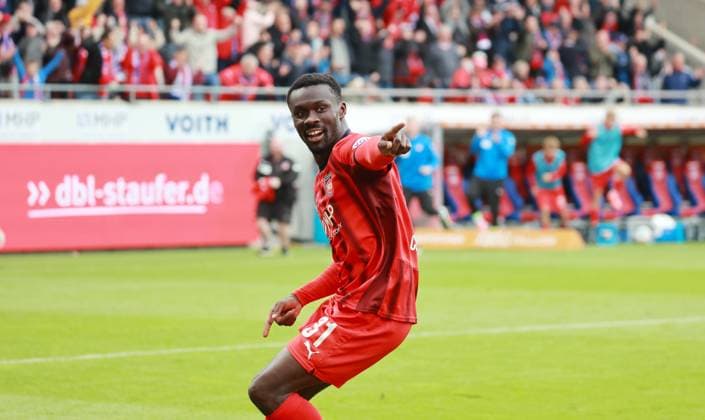 27 09 25 1 FC Heidenheim FC Augsburg Germany, Heidenheim, 27 09 2025, Football, Bundesliga, 1 FC Heidenheim Augsburg Sirlord Conteh 1 FC Heidenheim Jubel Tor 2 0 Conteh
