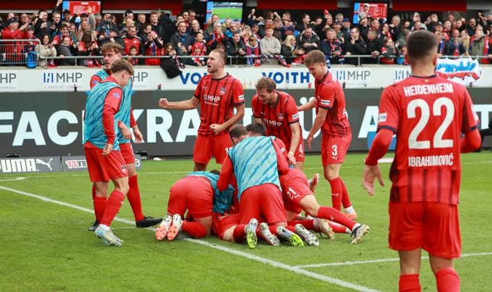 27 09 25 1 FC Heidenheim FC Augsburg Germany, Heidenheim, 27 09 2025, Football, Bundesliga, 1 FC Heidenheim Augsburg Sirlord Conteh 1 FC Heidenheim Jubel Tor 2 0 Conteh