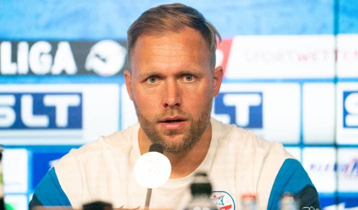 27 9 2025, Football, GER, Men, 3 League, DFL, Matchday 8, Season 2025 26, FC Hansa Rostock TSV Havelse 1 1 , Coach Daniel Brinkmann FC Hansa Rostock at the press conference after the match Rostock Ostseestadion Mecklenburg-Vorpommern Germany