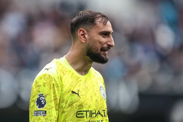 Premier League Manchester City v Burnley Gianluigi Donnarumma of Manchester City during the Premier League match Manchester City vs Burnley at Etihad Stadium, Manchester, United Kingdom, 27th September 2025 (Photo by Mark Cosgrove News Images) Manchester Etihad Stadium Manchester United, ManU Kingdom Copyright: xMarkxCosgrove NewsxImagesx