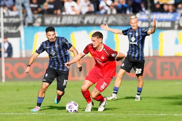 Soccer 3 Liga 08 Matchday , SV Waldhof Mannheim Rot Weiss Essen on 27 09 2025 at the Carl Benz Stadium in Mannheim Luca Bazzoli Rot Weiss Essen