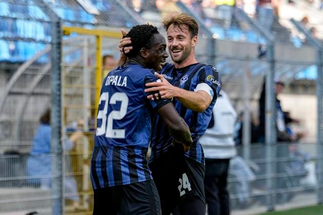 from left goalscorer Kennedy Onyedika Okpala SVWM, 32 , Lukas Klünter SVWM, 24 , players of SV Waldhof Mannheim SVWM , celebrate the goal to 2 0, jubilation, goal celebration, celebrate the goal, goal, celebration, cheers about the goal, rejoice, joy, optimistic, positive, game scene, highlight, action, 27 09 2025, Mannheim Germany , Soccer, 3 Liga, SV Waldhof Mannheim Rot Weiss Essen, DFB DFL REGULATIONS PROHIBIT ANY USE OF PHOTOGRAPHS AS IMAGE SEQUENCES AND OR QUASI VIDEO xozx