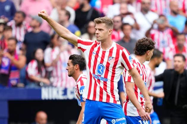 Atletico de Madrid v Real Madrid CF - LaLiga EA Sports Alexander Sorloth centre-forward of Atletico de Madrid and Norway celebrates after scoring his sides first goal during the LaLiga EA Sports match between Atletico de Madrid and Real Madrid CF at Riyadh Air Metropolitano on September 27, 2025 in Madrid, Spain. Madrid Spain  Copyright: xJosexBretonx originalFilename:bretonhernandez-atletico250927_npbY4.jpg
