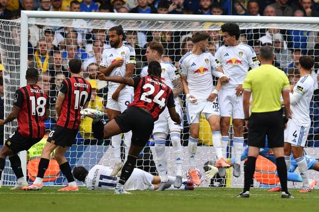 Leeds United v Bournemouth Premier League 27 09 2025. GOAL Bournemouth forward Antoine Semenyo (24) scores goal to go 0-1 during the Premier League match between Leeds United and Bournemouth at Elland Road, Leeds, England on 27 September 2025. Leeds Elland Road West Yorkshire England Editorial use only DataCo restrictions apply See www.football-dataco.com , Copyright: xIanxLyallx PSI-22912-0020
