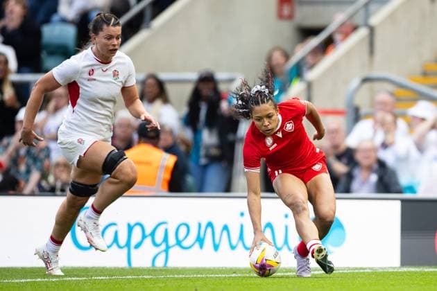 Canada Women v England Women Women s Rugby World Cup 2025 27 09 2025. Final Asia Hogan-Rochester of Canada scores her sides first try during the Women s Rugby World Cup 2025 Final match between Canada Women and England Women at Allianz Stadium, Twickenham, Richmond, United Kingdom on 27 September 2025. Richmond Allianz Stadium London United Kingdom Editorial use only , Copyright: xSimonxKingx PSI-22918-0016