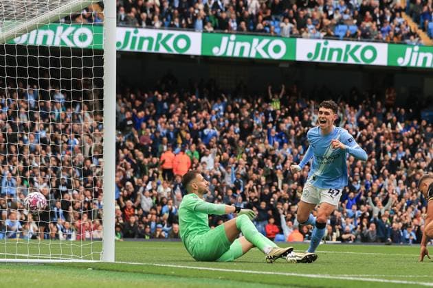 27th September 2025; Etihad Stadium, Manchester, England; Premier League Football, Manchester City versus Burnley; Phil Foden of Manchester City celebrates after Est& xe8;ve put through his own goal scoring for 1-0 after 12 minutes  DavidxBlunsden