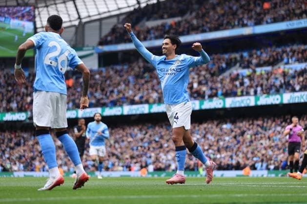 Fußball Premier League Manchester City gegen Burnley 27. September 2025 Premier League Manchester City gegen Burnley Tijjani Reijnders von Manchester City feiert sein erstes Tor Foto Simon Stacpoole Abseits Manchester UK  Copyright: xSimonxStacpoolexOffside