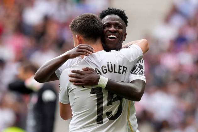 ATLETICO DE MADRID v REAL MADRID. LA LIGA 2025 2026. ROUND 7. Real Madrid s Arda Guler (l) and Vinicius Junior celebrate goal during La Liga match. September 27, 2025. (ALTERPHOTOS Acero) MadridSpain  Copyright: xAcerox