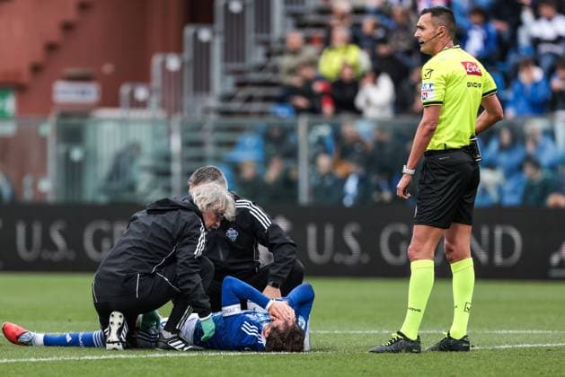 Como 1907 V US Cremonese - Serie A Sergi Roberto (Como 1907) is injured during the Serie A football match between Como 1907 and US Cremonese in Como, Italy, on September 27, 2025, at Stadio Giuseppe Sinigaglia. Como Italy  Copyright: xEmanuelexComincinix originalFilename:comincini-como1907250927_npjnK.jpg