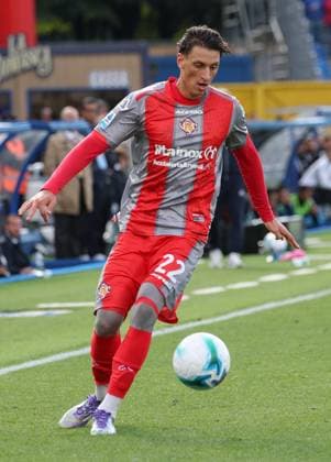 September 27, 2025, Como: US Cremonese s defender Romano Floriani Mussolini during the Italian Serie A soccer match Como 1907 vs US Cremonese at Giuseppe Sinigaglia stadium in Como, Italy, 27 September 2025, Italy, ANSA ROBERTO BREGANI. Serie A: Como 1907 - US Cremonese  - ZUMAa110 20250927_zaf_a110_041 Copyright: xAnsa RobertoxBreganix