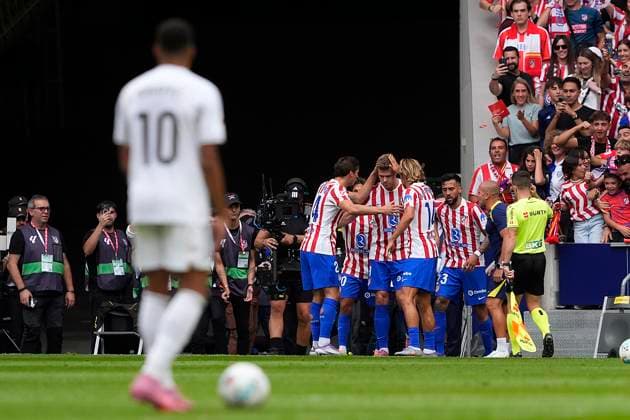 ATLETICO DE MADRID v REAL MADRID. LA LIGA 2025 2026. ROUND 7. Atletico de Madrid s Alexander Sorloth celebrates goal with his teammates during La Liga match. September 27, 2025. (ALTERPHOTOS Acero) MadridSpain  Copyright: xAcerox