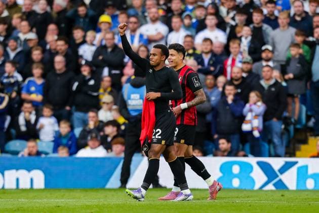 Leeds United FC v AFC Bournemouth, Premier League Eli Junior Kroupi Of Bournemouth scores a GOAL 2-2 and celebrates during the Leeds United FC v AFC Bournemouth English Premier League match at Elland Road, Leeds, England, United Kingdom on 27 September 2025 Credit: Lee Keuneke Every Second Media Editorial use only. All images are copyright Every Second Media Limited. No images may be reproduced without prior permission. All rights reserved. Premier League and Football League images are subject to licensing agreements with Football DataCo Limited. see https: www.football-dataco.com Copyright: xIMAGO EveryxSecondxMediax ESM-1602-0069 LeexKeunekex xEveryxSecondxMediax