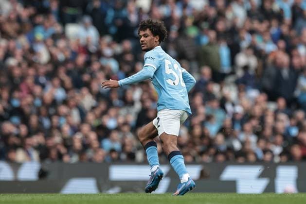 Premier League Manchester City v Burnley Oscar Bobb of Manchester City during the Premier League match Manchester City vs Burnley at Etihad Stadium, Manchester, United Kingdom, 27th September 2025 (Photo by Mark Cosgrove News Images) Manchester Etihad Stadium Manchester United, ManU Kingdom Copyright: xMarkxCosgrove NewsxImagesx