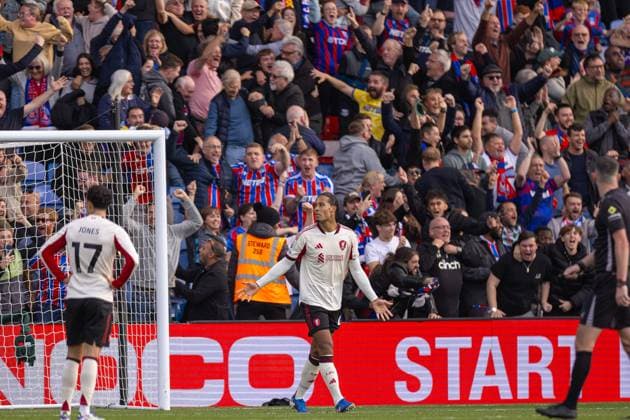 Football - FA Premier League - Crystal Palace FC v Liverpool FC LONDON, ENGLAND - Saturday, September 27, 2025: Liverpool s captain Virgil van Dijk reacts to conceeding Crystal Palace s second goal during the FA Premier League match between Crystal Palace FC and Liverpool FC at Selhurst Park. (Photo by David Rawcliffe Propaganda) LONDON Selhurst Park GREATER LONDON ENGLAND  Copyright: xDavidxRawcliffex P2025-09-27-Crystal_Palace_Liverpool-145