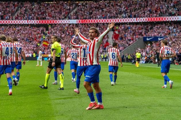 Griezmann ( Atlético de Madrid & France N7) celebrates scoring a goal (5-2) during La Liga EA Sports game between Atlético de Madrid and Real Madrid at Estadio Riyadh Air Metropolitano, on September 27, 2025, Madrid, Spain. Copyright: xAndresxLopezxSheridanxx xSPPx Sportspressphoto_SPR33215
