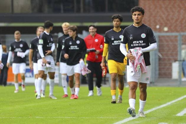Regionalliga West SC Wiedenbrück Rot Weiß Oberhausen FOR EDITORIAL PURPOSES ONLY EDITORIAL USE ONLY p Ayman Aourir SC Wiedenbrück RWO Place Wiedenbrück, Jahnstadion Date 27 09 2025 Germany NRW Wiedenbrück Copyright MichaxKorb Copyright: MichaxKorb doc82kqvqbfnw6xmf54p9d ,EDITORIAL USE ONLY Copyright: MichaxKorb