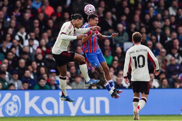 Captain Virgil van Dijk (4 Liverpool) and Yeremy Pino (10 Crystal Palace) in action during at the Premier League game between Crystal Palace and Liverpool at Selhurst Park in London, England. Copyright: xLiamxAsman SPPx Sportspressphoto_SPR33254