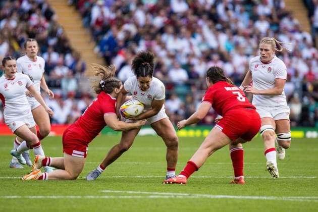 Tatyana Heard (Centre ? England and Gloucester-Hartpury) looks for a gap during the match between Canada and England in the Women s Rugby World Cup 2025 Final at Allianz Park, Twickenham, England on Saturday 27th September 2025. Copyright: xClairexJeffreyx xSPPx Sportspressphoto_SPR33281