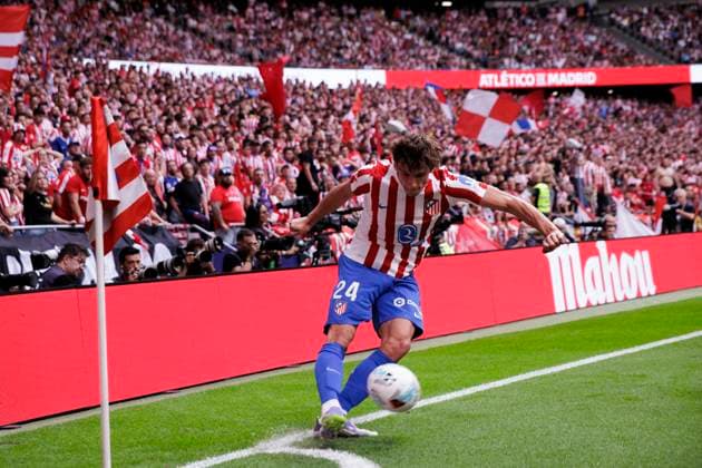 LA LIGA EA Sports - Atletico de Madrid vs Real Madrid MADRID,SPAIN - 27 September: Robin Le Normand of Atletico de Madrid in action during the La Liga 2025 26 match between Atletico de Madrid and Real Madrid at Riyadh Air Metropolitano Stadium. (Photo by Guillermo Martinez) Madrid Riyadh Air Metropolitano Stadium Spain Copyright: xGuillermoxMartinezx