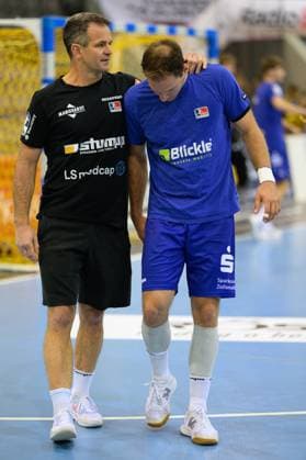 Flohr, Matthias Trainer, HBW Balingen Weilstetten with Heinzelmann, Tobias Kreislaeufer, HBW Balingen Weilstetten, 28 before the match GER, Bayern, HSC 2000 Coburg vs HBW Balingen Weilstetten, 2 Handball Bundesliga, Handball, 5 Matchday, Season 2025 2026, 7 30 pm, Saturday, 27 09 2025 GER, Bavaria, HSC 2000 Coburg vs HBW Balingen Weilstetten, 2 Handball Bundesliga, Handball, 5 Matchday, Season 2025 2026, 7 30 pm, Saturday, 27 09 2025 Coburg Copyright: xEibner-Pressefoto MartinxHerbstx EP_MHT