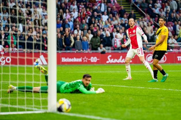 AMSTERDAM, 27-09-2025, Johan Cruijff ArenA , season 2025 2026 , Dutch Eredivisie Football . Match between Ajax and NAC Breda , Picture shows Ajax player Wout Weghorst Ajax - NAC  x31224655x Copyright: