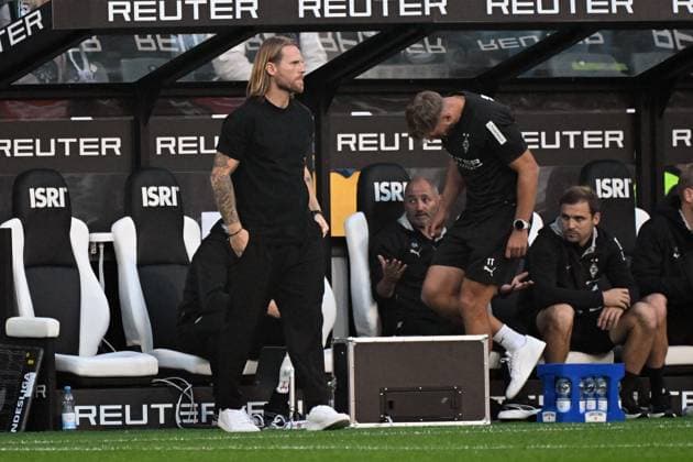 27 09 2025, xjhx, Fussball 1 Bundesliga, Borussia Moenchengladbach Eintracht Frankfurt v l Trainer Eugen Polanski Borussia Mönchengladbach DFL DFB REGULATIONS PROHIBIT ANY USE OF PHOTOGRAPHS as IMAGE SEQUENCES and or QUASI VIDEO Moenchengladbach