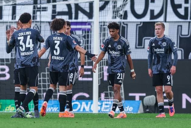Soccer 1 Bundesliga 5 Matchday Borussia Mönchengladbach Eintracht Frankfurt on 27 09 2025 at Borussia Park in Mönchengladbach Goal celebration to 0 3 by Jonathan Burkardt Frankfurt DFL regulations prohibit any use of photographs as image sequences and or quasi video xJRx