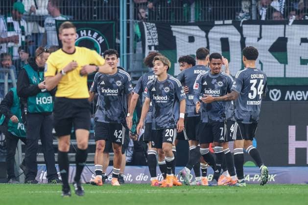 Soccer 1 Bundesliga 5 Matchday Borussia Mönchengladbach Eintracht Frankfurt on 27 09 2025 at Borussia Park in Mönchengladbach Goal celebration to 0 4 by Fares Chaibi Frankfurt DFL regulations prohibit any use of photographs as image sequences and or quasi video xJRx
