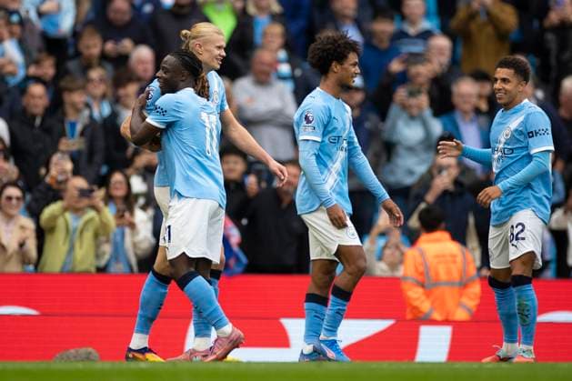 Manchester City v Burnley - Premier League Erling Haaland (9) of Manchester City F.C. celebrates his goal during the Premier League match between Manchester City and Burnley at the Etihad Stadium in Manchester, on September 27, 2025. Manchester Manchester United, ManU Kingdom  Copyright: xMIxNewsx originalFilename:fletcher-manchest250927_npLRF.jpg