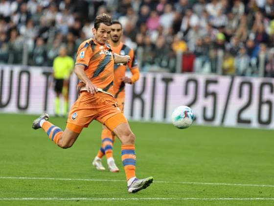 Juventus FC v Atalanta BC - Serie A Marte de Roon participates in the Serie A 2025-2026 match between Juventus and Atalanta in Torino, on September 27, 2025. Turin ITA Italy  Copyright: xLorisxRosellix originalFilename:roselli-juventus250927_npO3G.jpg