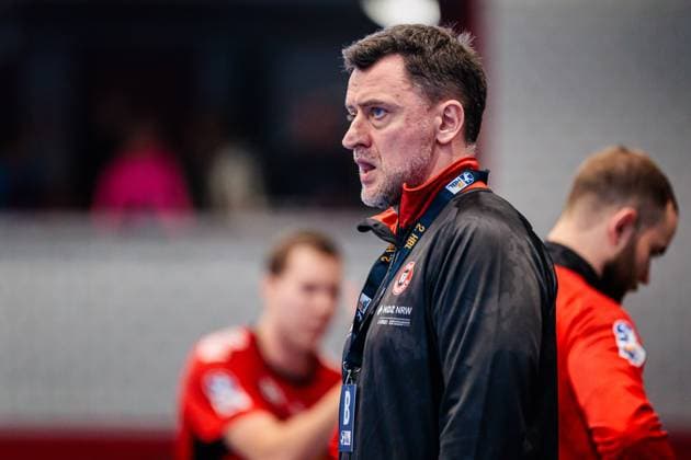 Piotr Przybecki TuS N Luebbecke, Coach GER, TuS N Luebbecke vs 1 VfL Potsdam, Handball, 2 Bundesliga, Matchday 5, Season 2025 2026, 27 09 2025 GER, TuS N Luebbecke vs 1 VfL Potsdam, Handball, 2 Bundesliga, Matchday 5, Season 2025 2026, 27 09 2025 Luebbecke Copyright: xEibner-Pressefoto JanxRollingerx EP_JSK