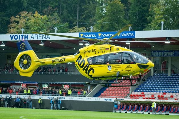 Deployment of the ADAC rescue helicopter Chtistoph 22 due to an injured fan of FC Heidenheim, GER, 1 FC Heidenheim vs FC Augsburg, Football, Bundesliga, Matchday 5, Season 2025 2026, 27 09 2025, DFL DFB REGULATES PROHIBIT ANY USE OF PHOTOGRAPHS AS IMAGE SEQUENCES AND OR QUASI VIDEO, GER, 1 FC Heidenheim vs FC Augsburg, Football, Bundesliga, Matchday 5, Season 2025 2026, 27 09 2025 Heidenheim Copyright: xEibner-Pressefotox EP_EER