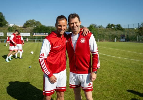 Soccer, Men, Season 2025 2026, NOFV Oberliga Nord, SV Sparta Lichtenberg, Naming ceremony, Fischerstraße sports facility becomes the Paul Kalkbrenner sports field, from left Ronny Nikol and Sven Felski from Team Kalkbrenner, 27 09 2025, Copyright: xMatthiasxKochx