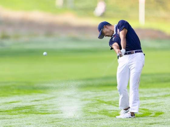 September 27, 2025, Farmingdale, Ny, United States: FARMINGDALE, NY - SEPTEMBER 27: Collin Morikawa of Team USA hits an approach shot on hole 4 during the Ryder Cup - Morning Foursomes Matches at Bethpage Black Golf Course on September 27, 2025 in Farmingdale, NY. Ryder Cup - Morning Foursomes Matches  - ZUMAt139 20250927_aaa_t139_002 Copyright: xAlxChang IsixPhotosx